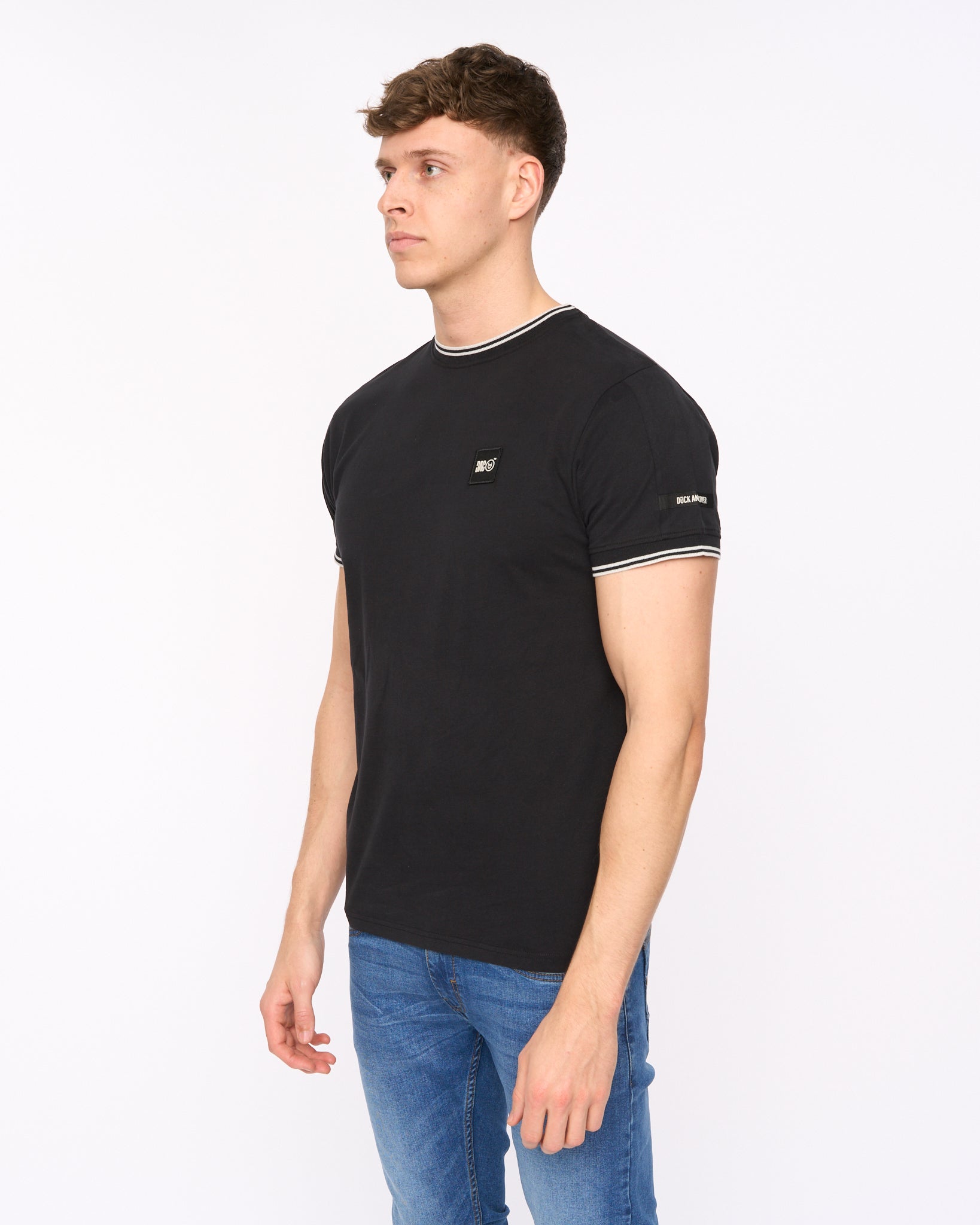 Duck & Cover Wrentham T-Shirt - Black