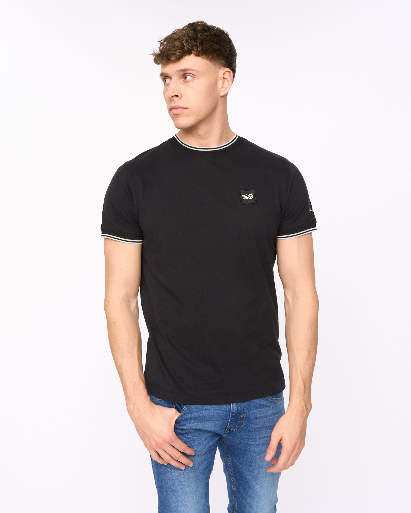 Duck & Cover Wrentham T-Shirt - Black