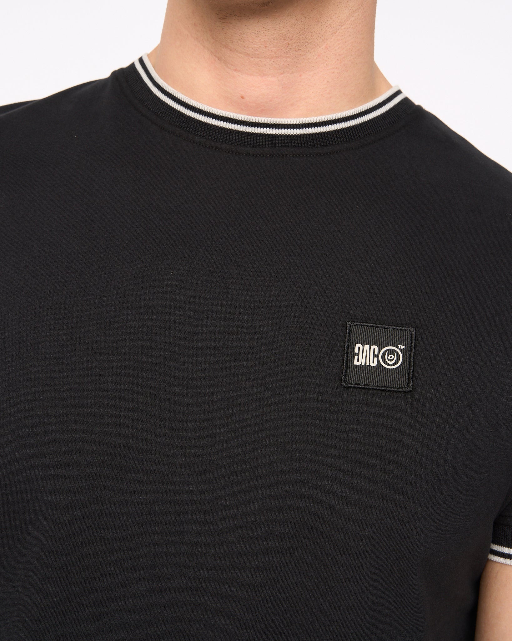 Duck & Cover Wrentham T-Shirt - Black