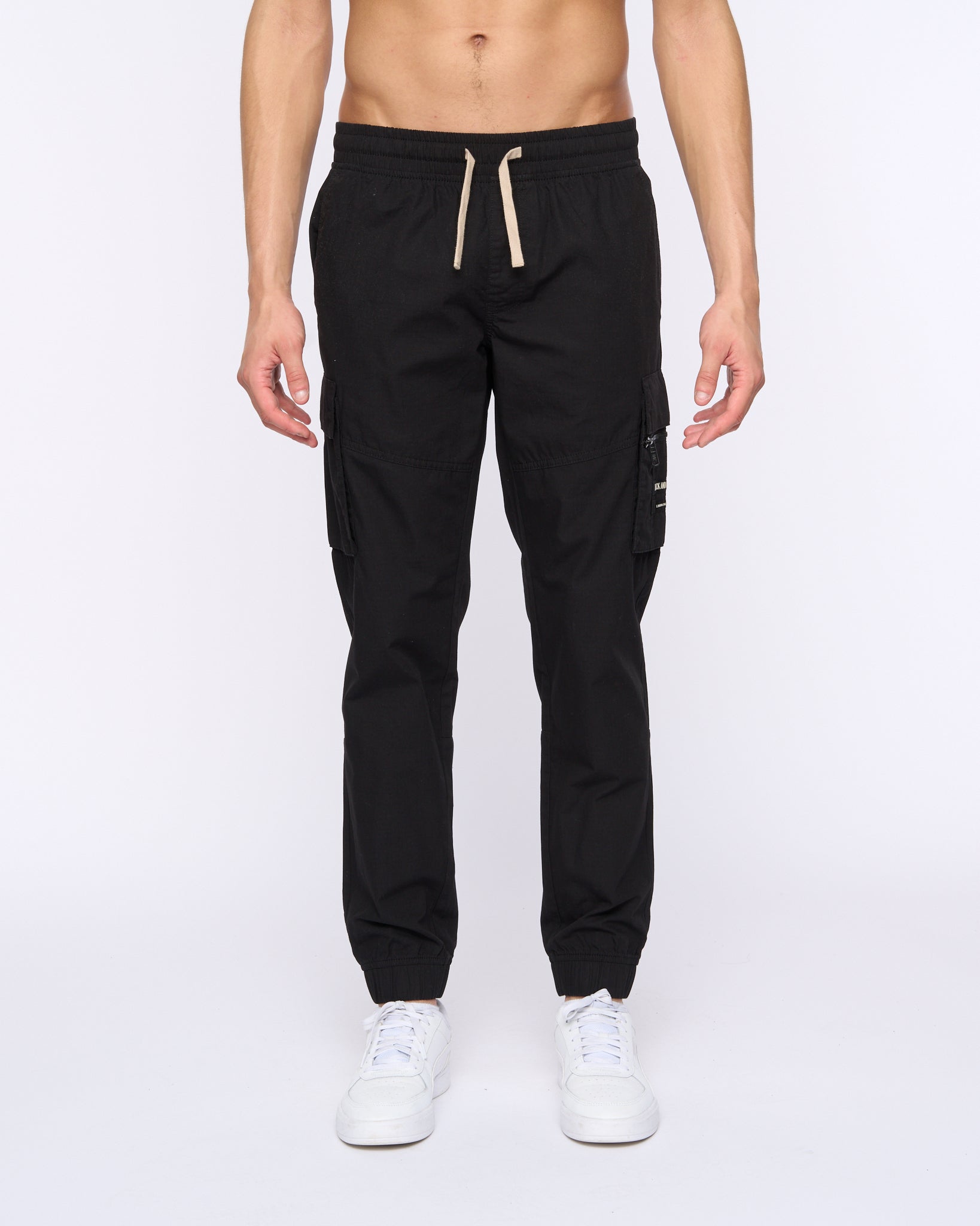 Duck & Cover Chesser Cargo Pants Black