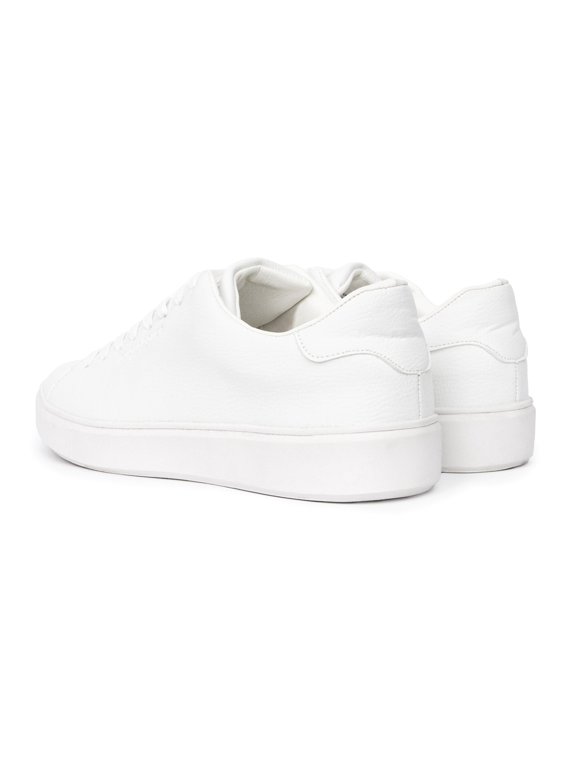 Duck & Cover Kremes Trainers White
